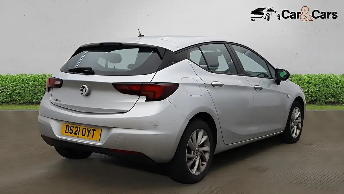 Used 2021 Vauxhall Astra Se Silver - Interior and Exterior details 9
