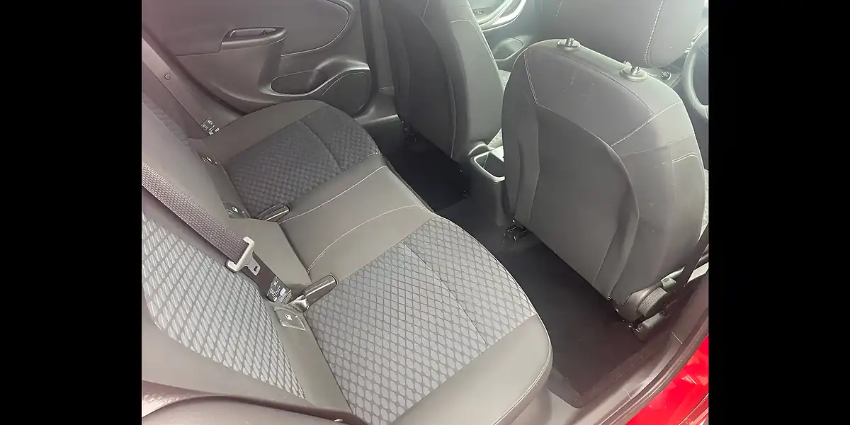 Used 2021 Vauxhall Astra Se Sports Tourer Red - Interior and Exterior details 11