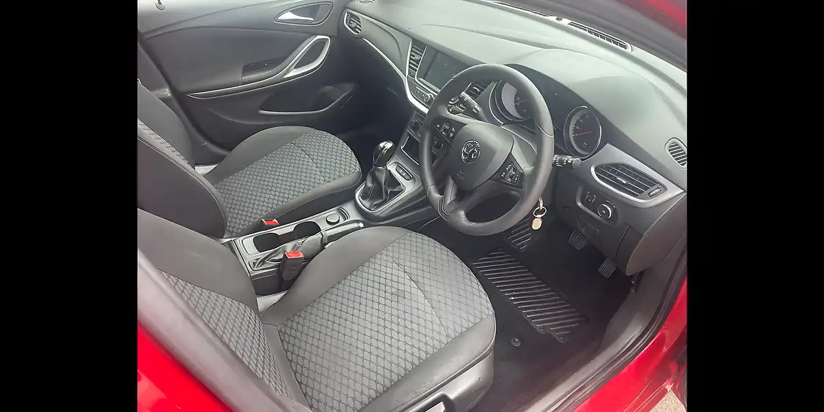 Used 2021 Vauxhall Astra Se Sports Tourer Red - Interior and Exterior details 12