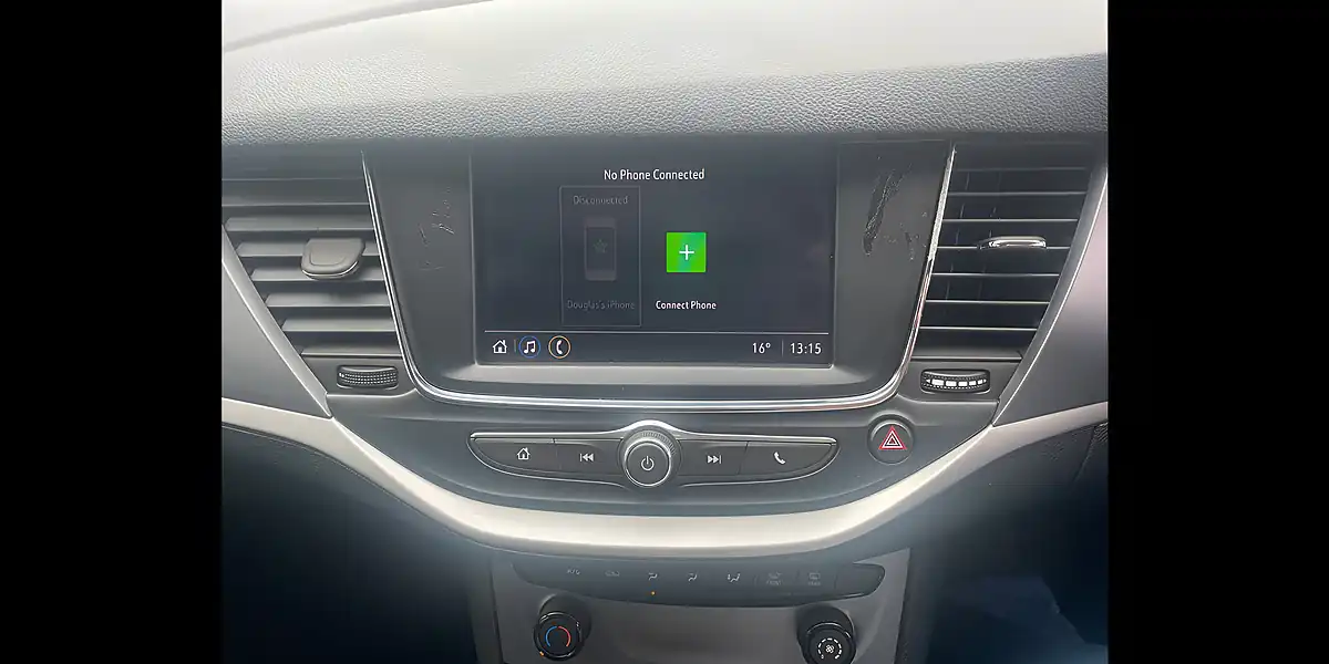 Used 2021 Vauxhall Astra Se Sports Tourer Red - Interior and Exterior details 15
