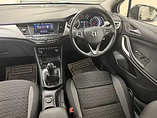 Used 2021 Vauxhall Astra Sri Black - Interior and Exterior details 10