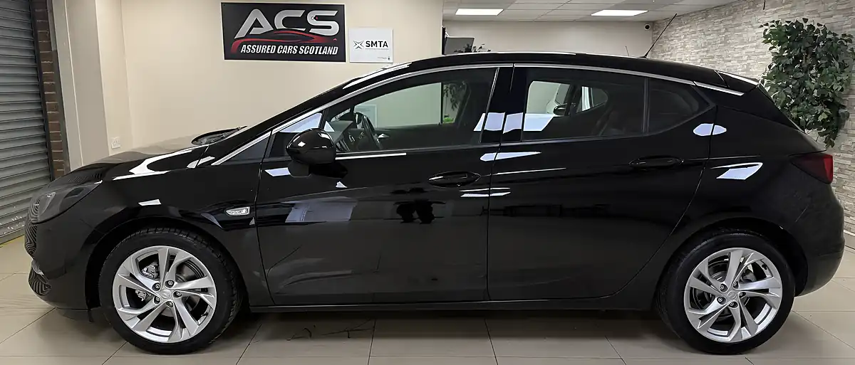 Used 2021 Vauxhall Astra Sri Black - Interior and Exterior details 13