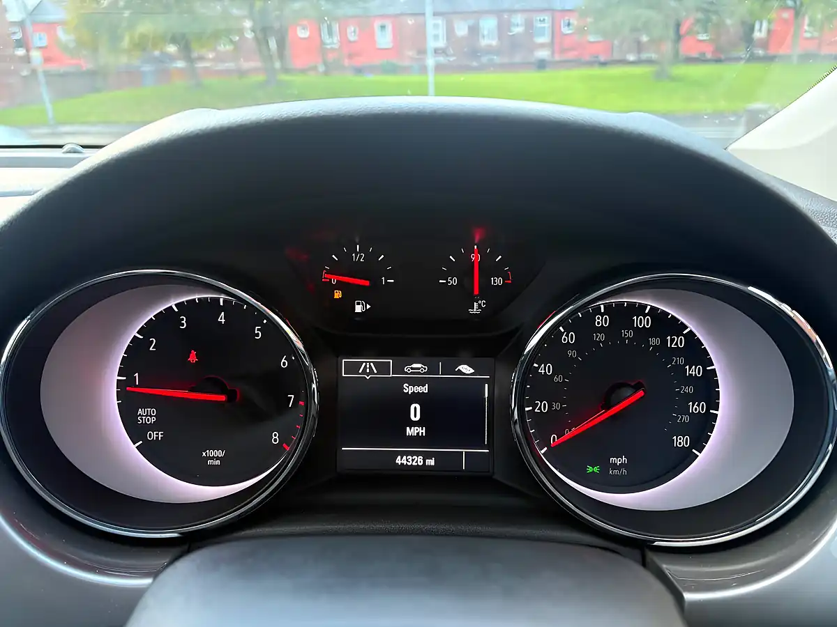 Used 2021 Vauxhall Astra Sri Black - Interior and Exterior details 14