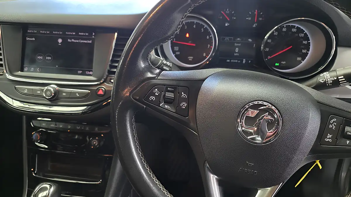Used 2021 Vauxhall Astra Sri Grey - Interior and Exterior details 14