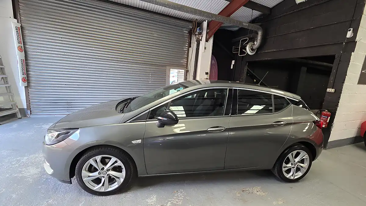 Used 2021 Vauxhall Astra Sri Grey - Interior and Exterior details 8