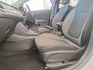 Used 2021 Vauxhall Astra Sri Nav White - Interior and Exterior details 17