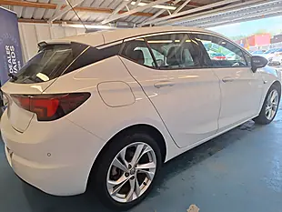 Used 2021 Vauxhall Astra Sri Nav White - Interior and Exterior details 7