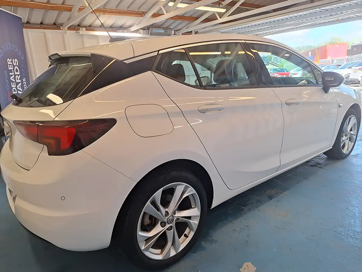 Used 2021 Vauxhall Astra Sri Nav White - Interior and Exterior details 7