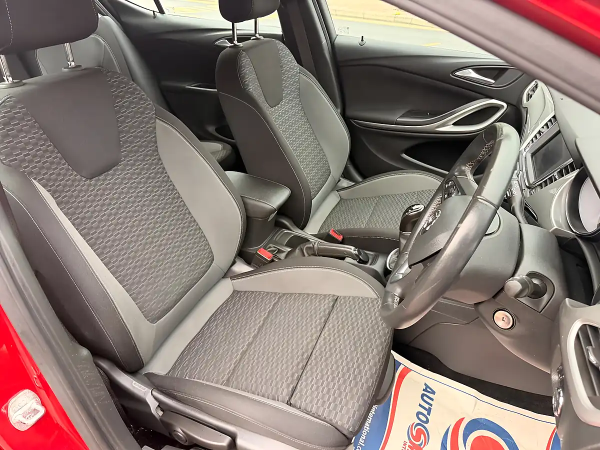 Used 2021 Vauxhall Astra Sri Red - Interior and Exterior details 15
