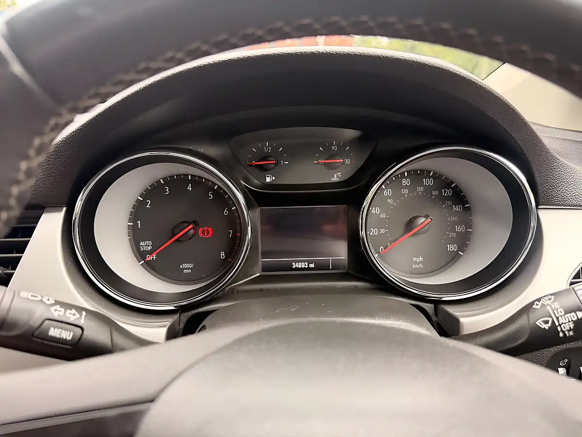 Used 2021 Vauxhall Astra Sri Red - Interior and Exterior details 17