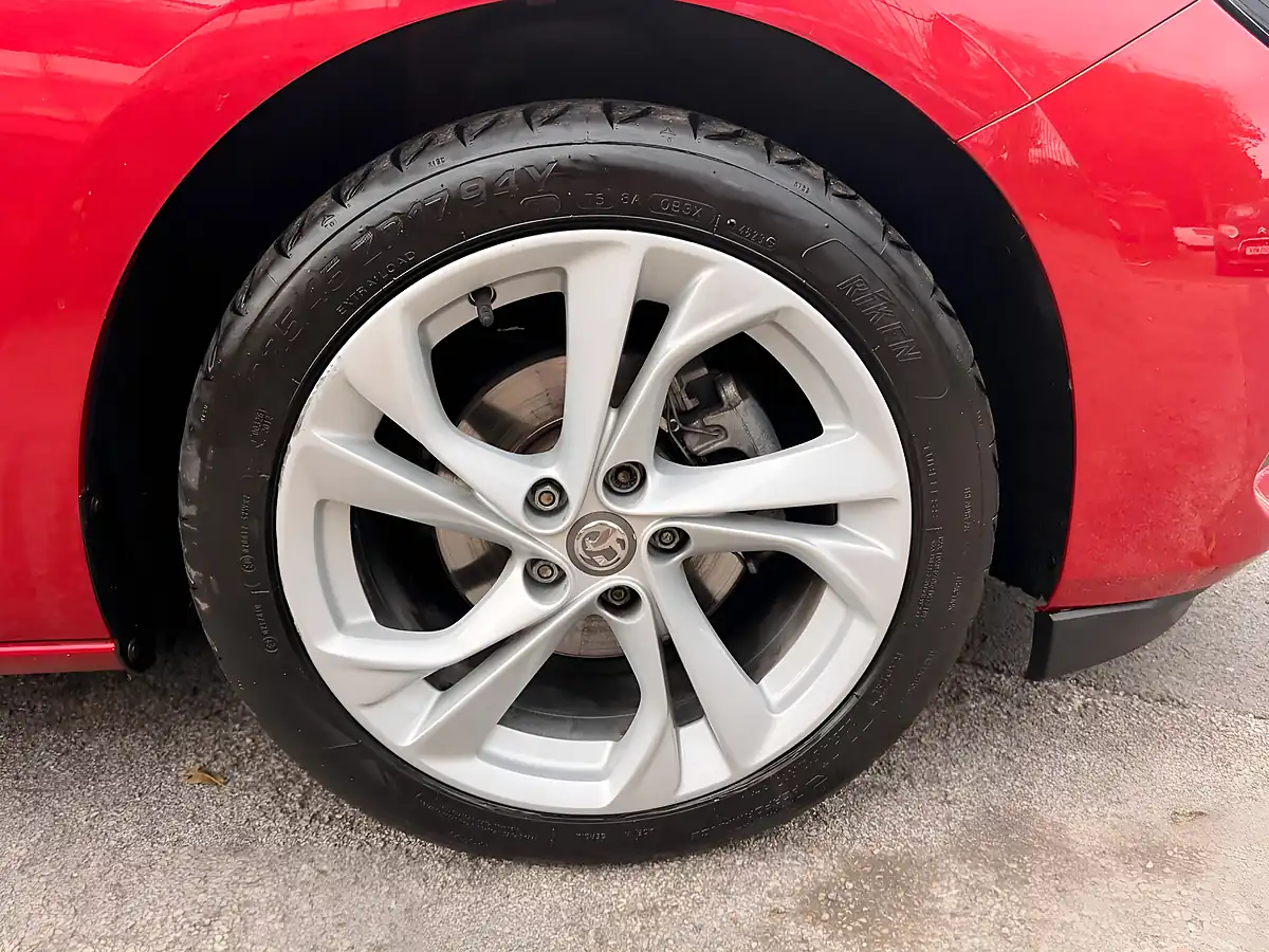 Used 2021 Vauxhall Astra Sri Red - Interior and Exterior details 19