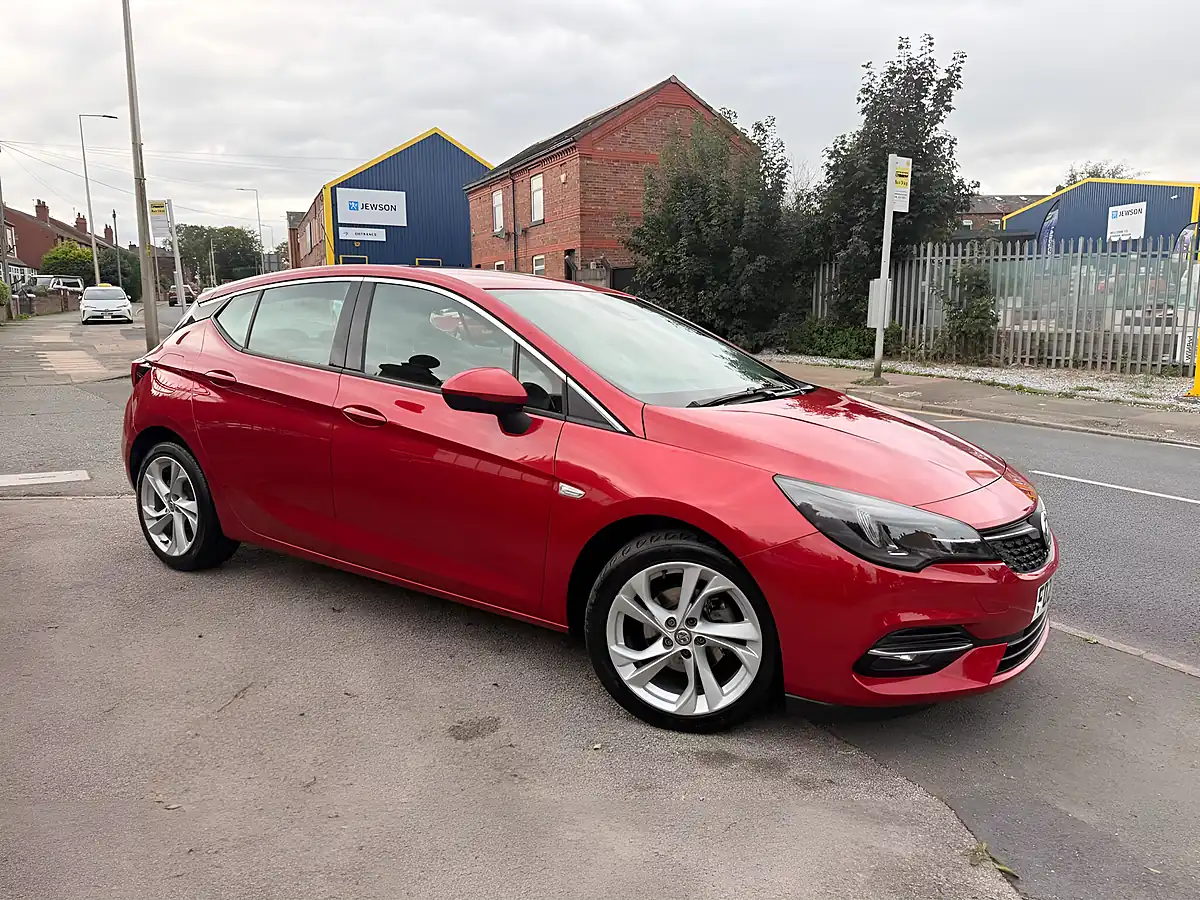 Used 2021 Vauxhall Astra Sri Red - Interior and Exterior details 7
