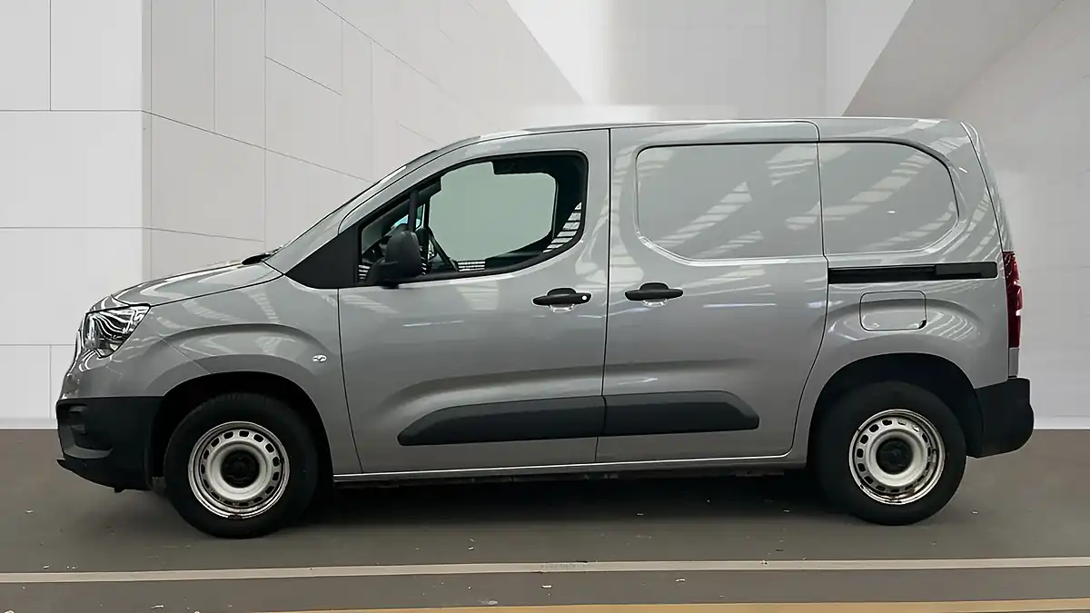 Used 2021 Vauxhall Combo 2000 Edition Grey - Interior and Exterior details 8
