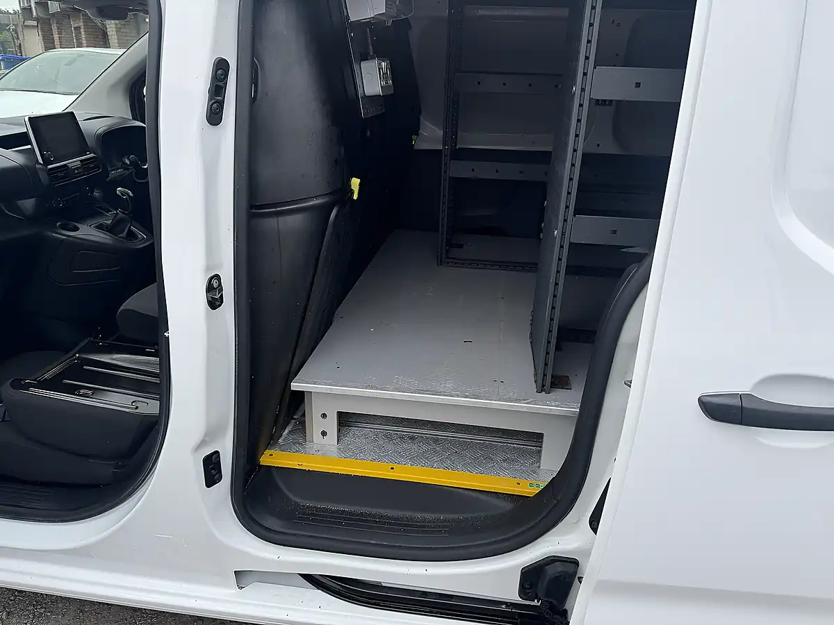 Used 2021 Vauxhall Combo 2000 L1 Sportive White - Interior and Exterior details 13