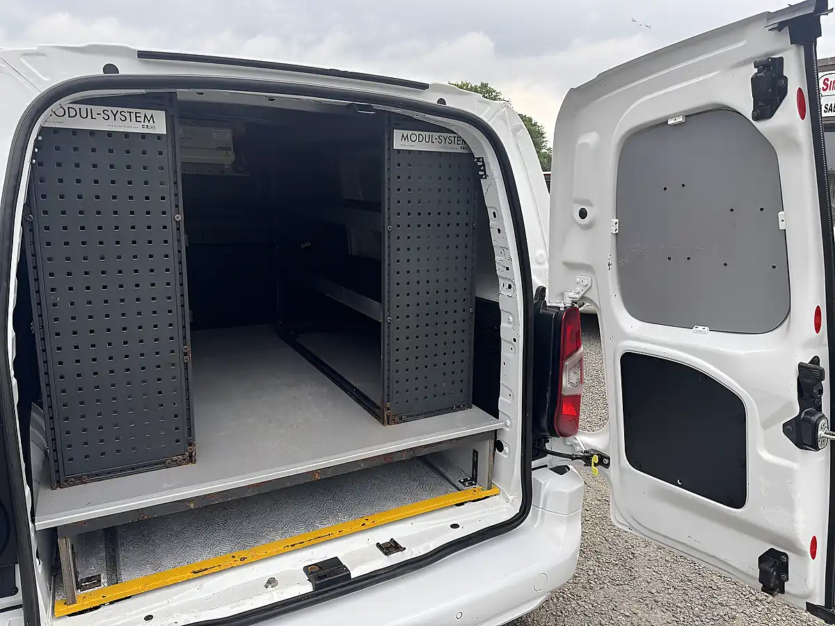 Used 2021 Vauxhall Combo 2000 L1 Sportive White - Interior and Exterior details 15