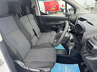 Used 2021 Vauxhall Combo 2000 L1 Sportive White - Interior and Exterior details 19