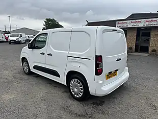 Used 2021 Vauxhall Combo 2000 L1 Sportive White - Interior and Exterior details 7