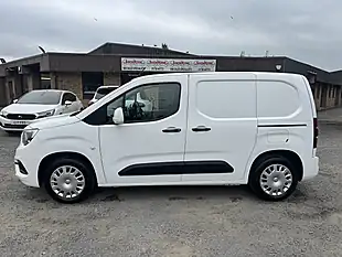 Used 2021 Vauxhall Combo 2000 L1 Sportive White - Interior and Exterior details 8