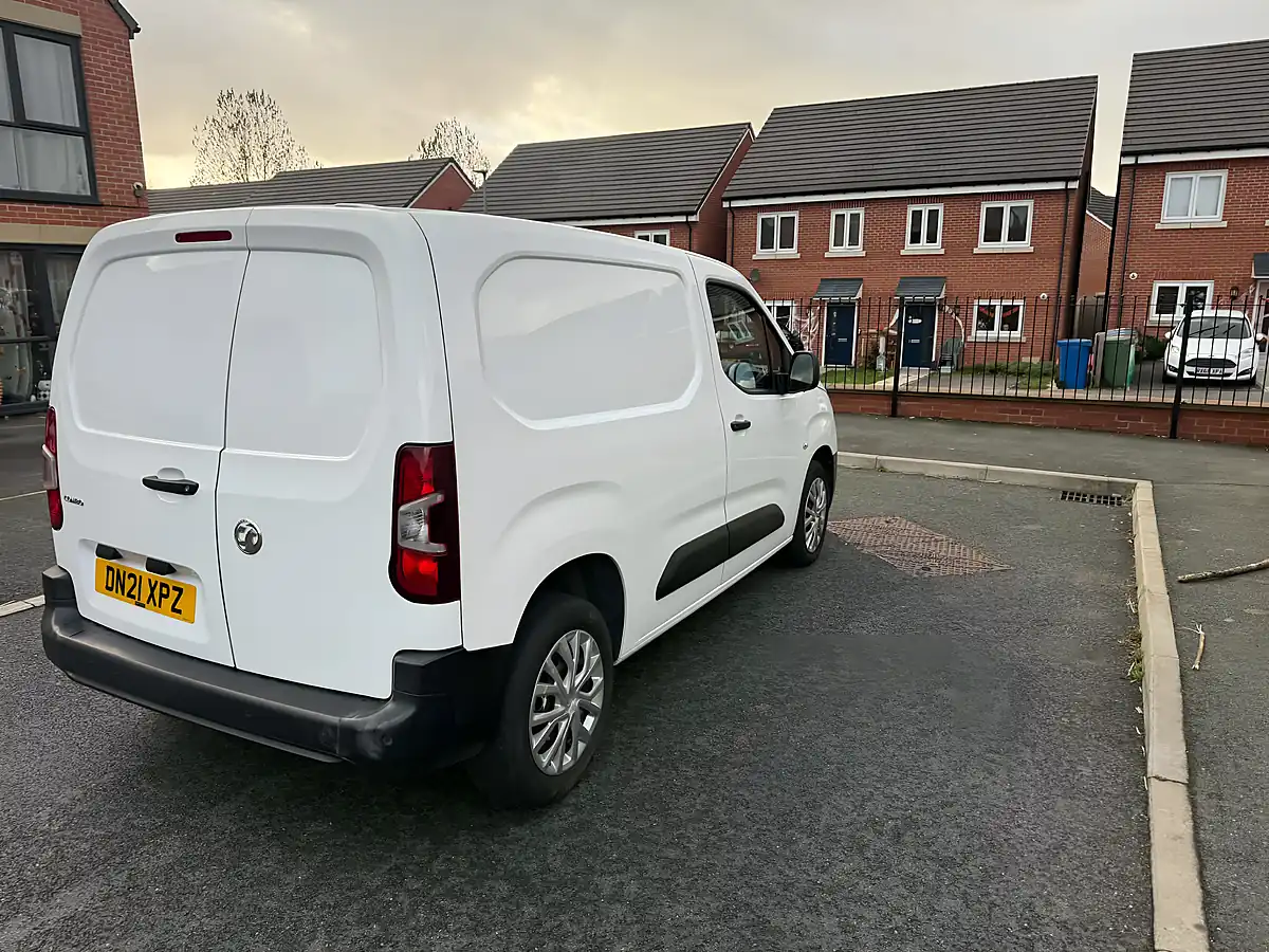 Used 2021 Vauxhall Combo 2300 Dynamic White - Interior and Exterior details 10