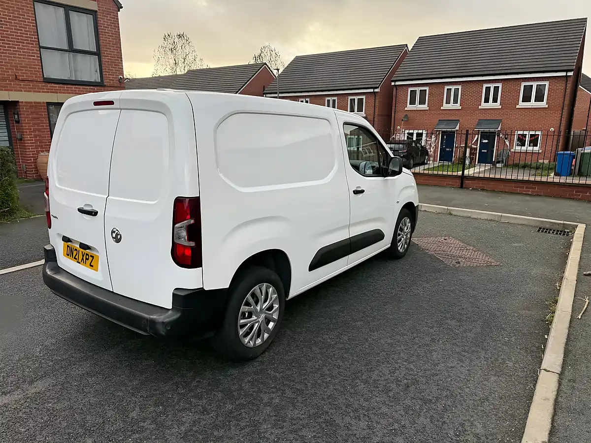 Used 2021 Vauxhall Combo 2300 Dynamic White - Interior and Exterior details 11