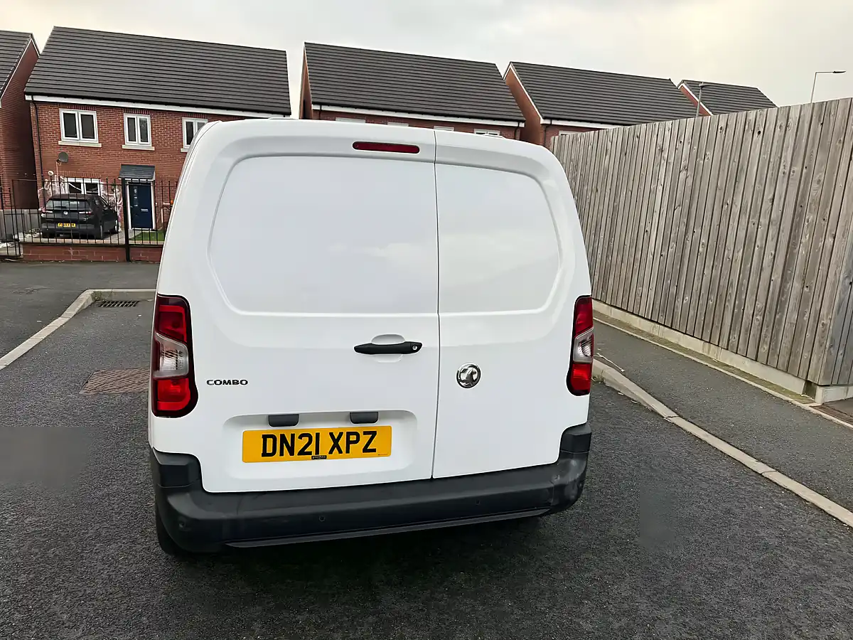 Used 2021 Vauxhall Combo 2300 Dynamic White - Interior and Exterior details 3