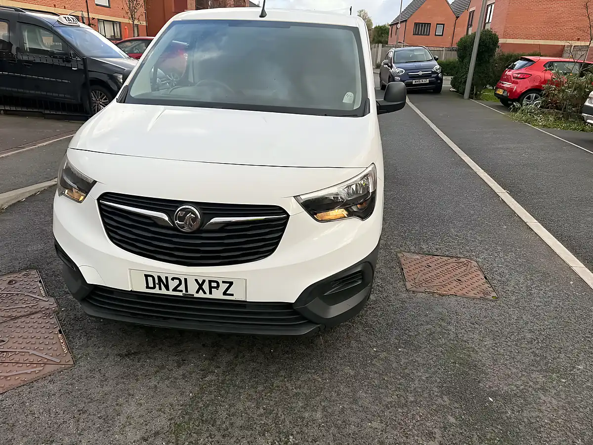Used 2021 Vauxhall Combo 2300 Dynamic White - Interior and Exterior details 4