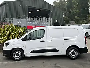 Used 2021 Vauxhall Combo 2300 Edition Crew Van Double Cab White - Interior and Exterior details 6