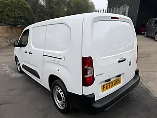 Used 2021 Vauxhall Combo 2300 Edition Crew Van Double Cab White - Interior and Exterior details 7