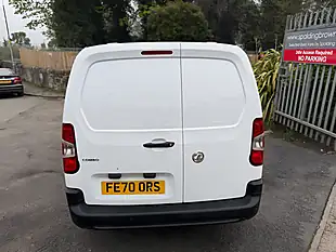 Used 2021 Vauxhall Combo 2300 Edition Crew Van Double Cab White - Interior and Exterior details 8