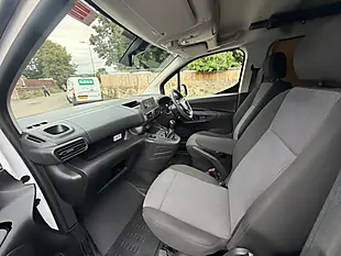 Used 2021 Vauxhall Combo 2300 Edition Crew Van Double Cab White - Interior and Exterior details 7