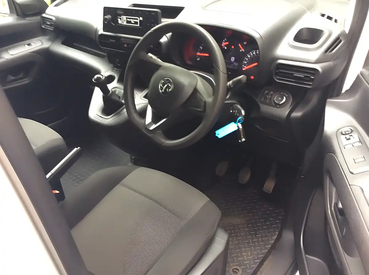 Used 2021 Vauxhall Combo 2300 Edition White - Interior and Exterior details 11