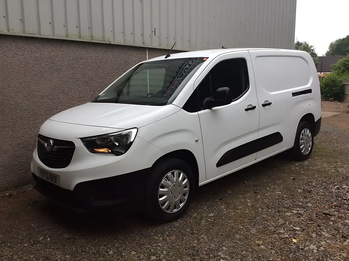 Used 2021 Vauxhall Combo 2300 Edition White - Interior and Exterior details 5