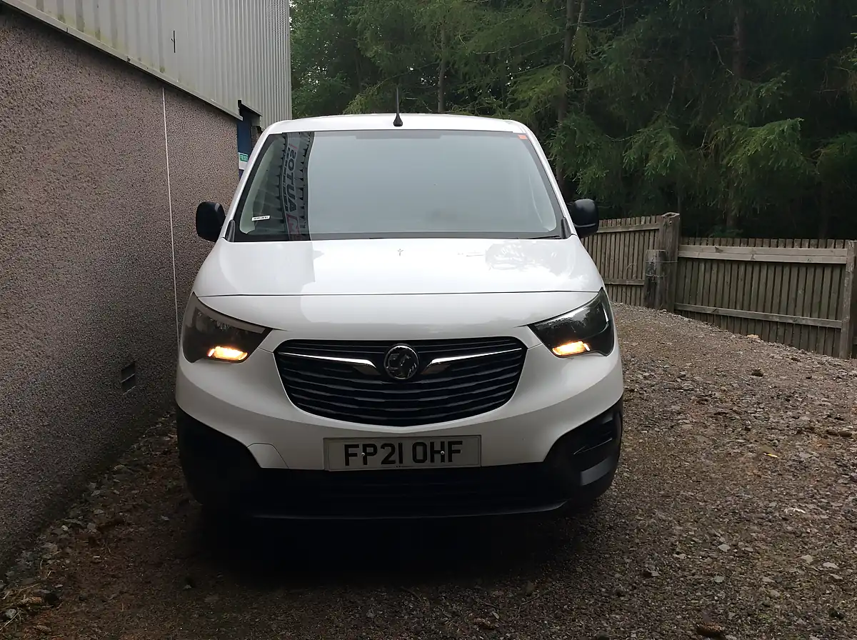 Used 2021 Vauxhall Combo 2300 Edition White - Interior and Exterior details 8