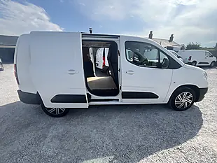 Used 2021 Vauxhall Combo 2300 Edition White - Interior and Exterior details 9