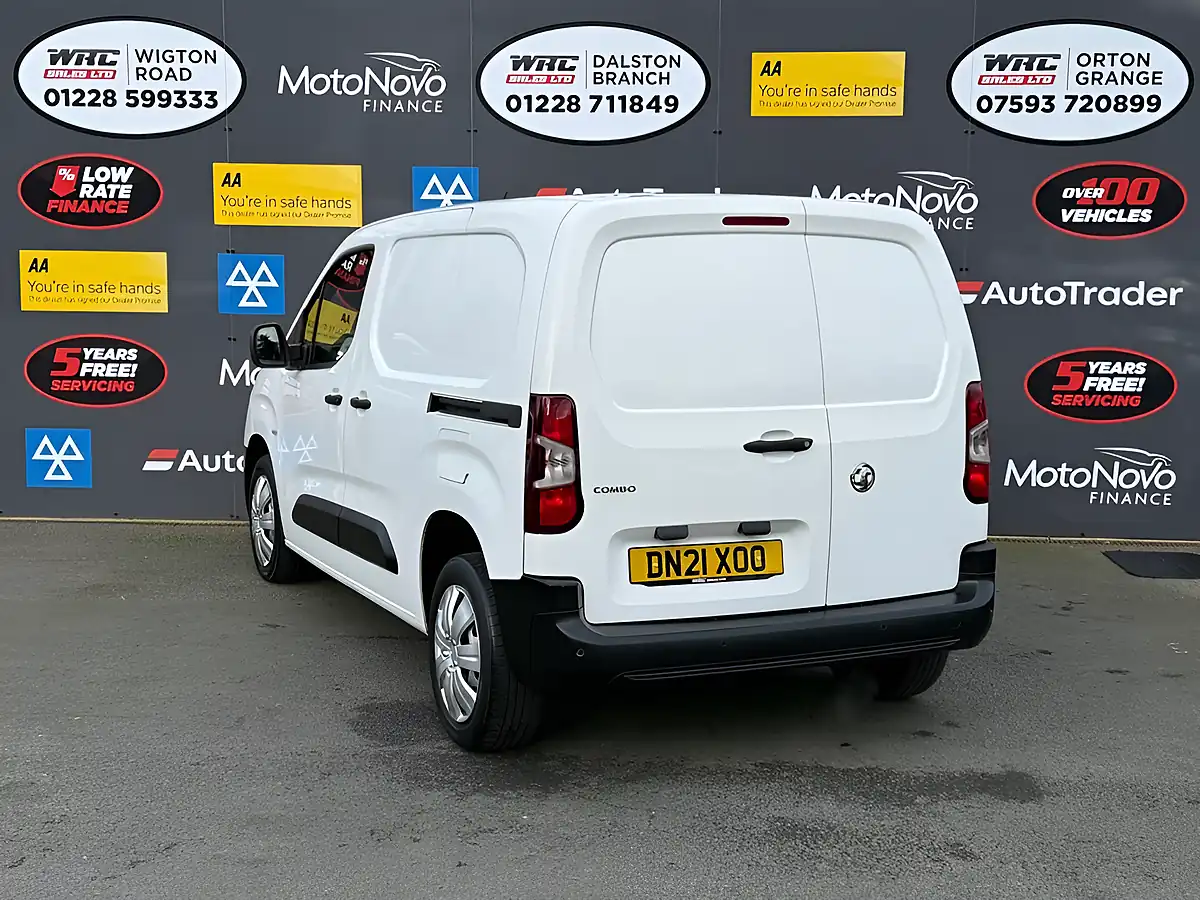 Used 2021 Vauxhall Combo Dynamic L1 H1 White - Interior and Exterior details 3