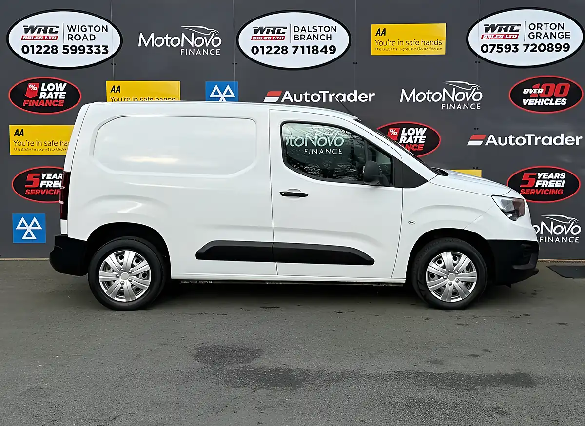 Used 2021 Vauxhall Combo Dynamic L1 H1 White - Interior and Exterior details 5
