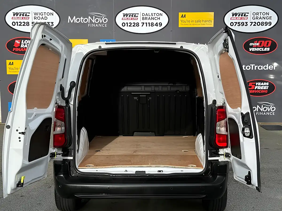 Used 2021 Vauxhall Combo Dynamic L1 H1 White - Interior and Exterior details 8