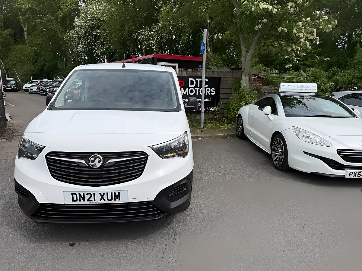 Used 2021 Vauxhall Combo Dynamic White - Front View