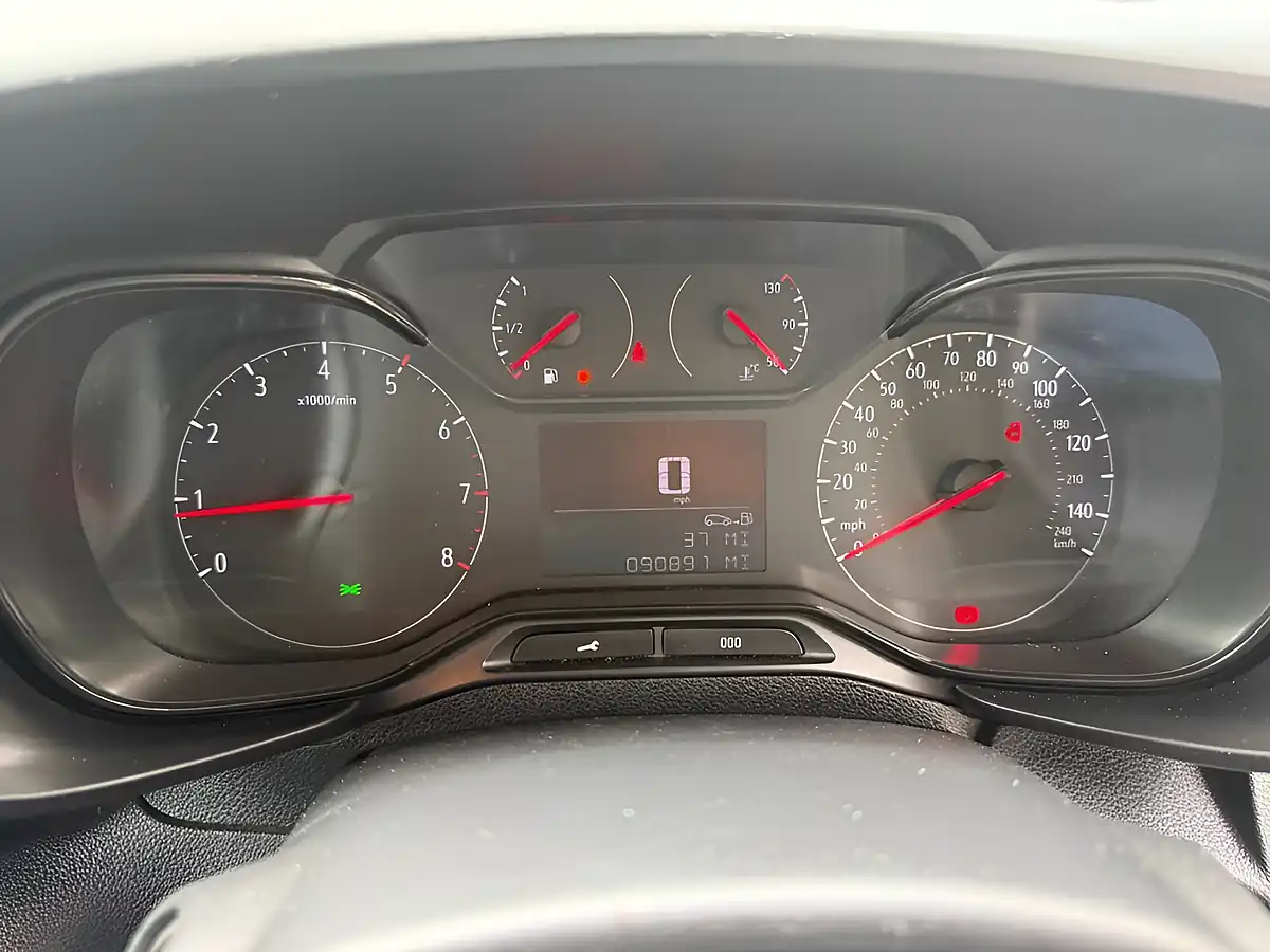 Used 2021 Vauxhall Combo Dynamic White - Interior and Exterior details 13