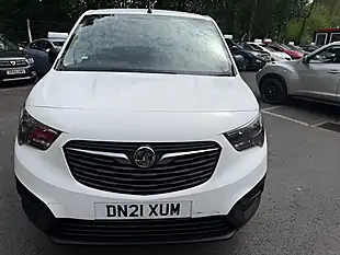 Used 2021 Vauxhall Combo Dynamic White - Interior and Exterior details 2