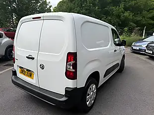 Used 2021 Vauxhall Combo Dynamic White - Interior and Exterior details 7