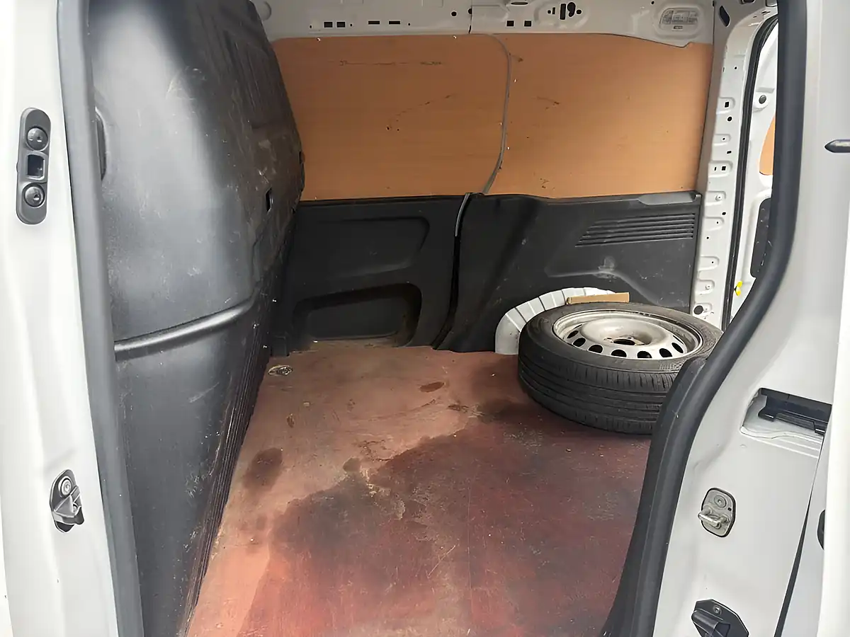 Used 2021 Vauxhall Combo Dynamic White - Interior and Exterior details 8