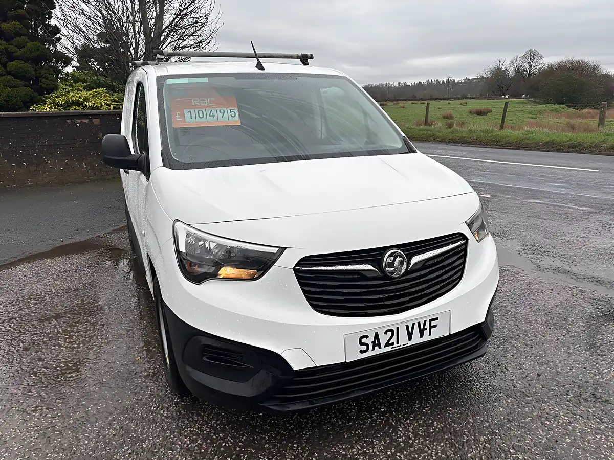 Used 2021 Vauxhall Combo Dynamic White - Front View