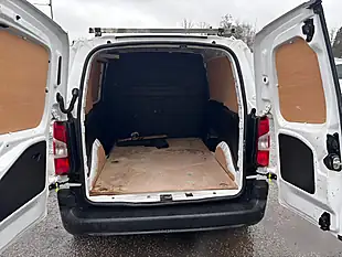 Used 2021 Vauxhall Combo Dynamic White - Interior and Exterior details 11