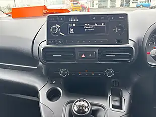 Used 2021 Vauxhall Combo Dynamic White - Interior and Exterior details 14