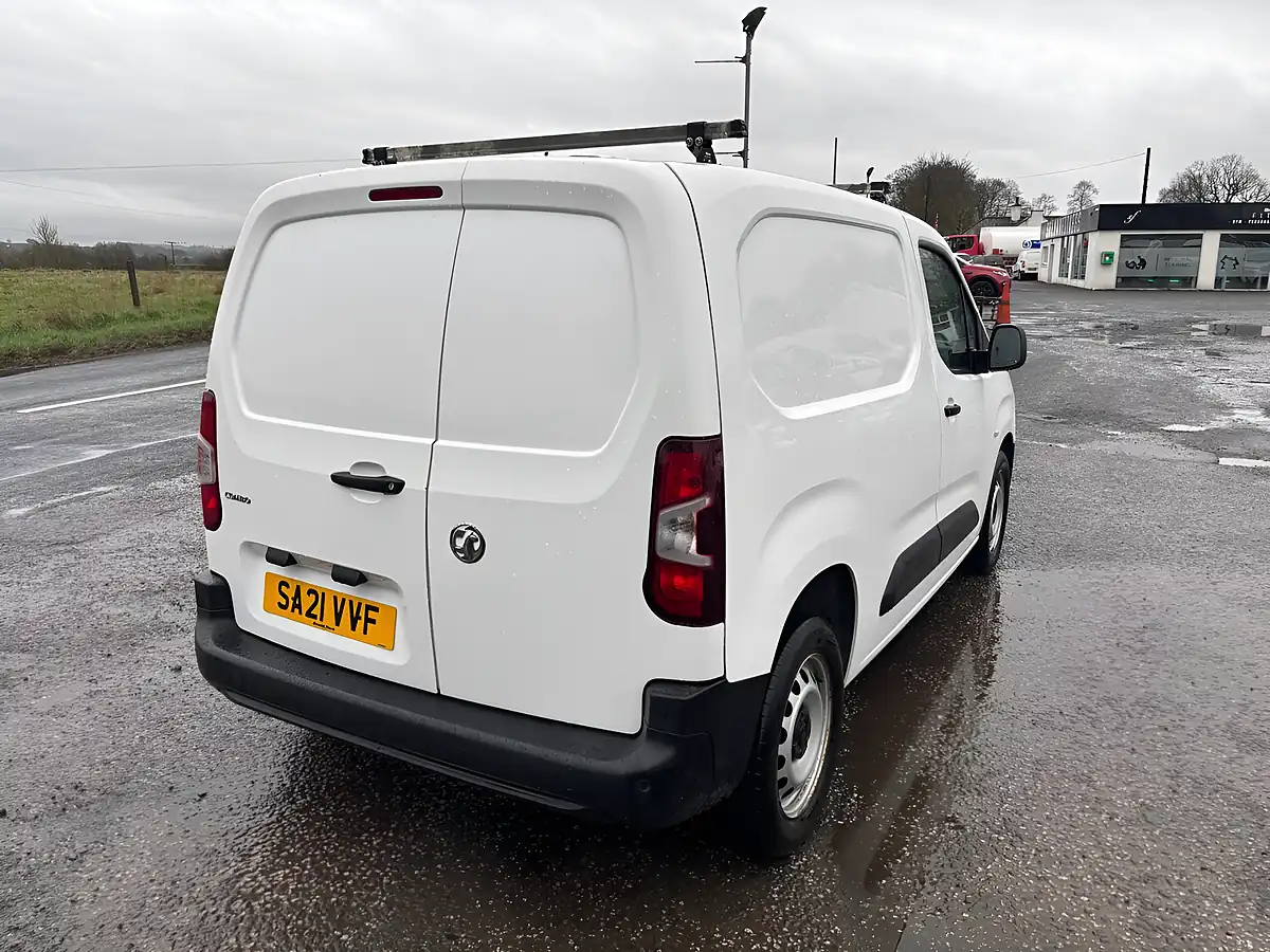 Used 2021 Vauxhall Combo Dynamic White - Interior and Exterior details 4