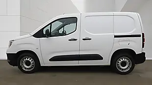Used 2021 Vauxhall Combo Dynamic White - Interior and Exterior details 7