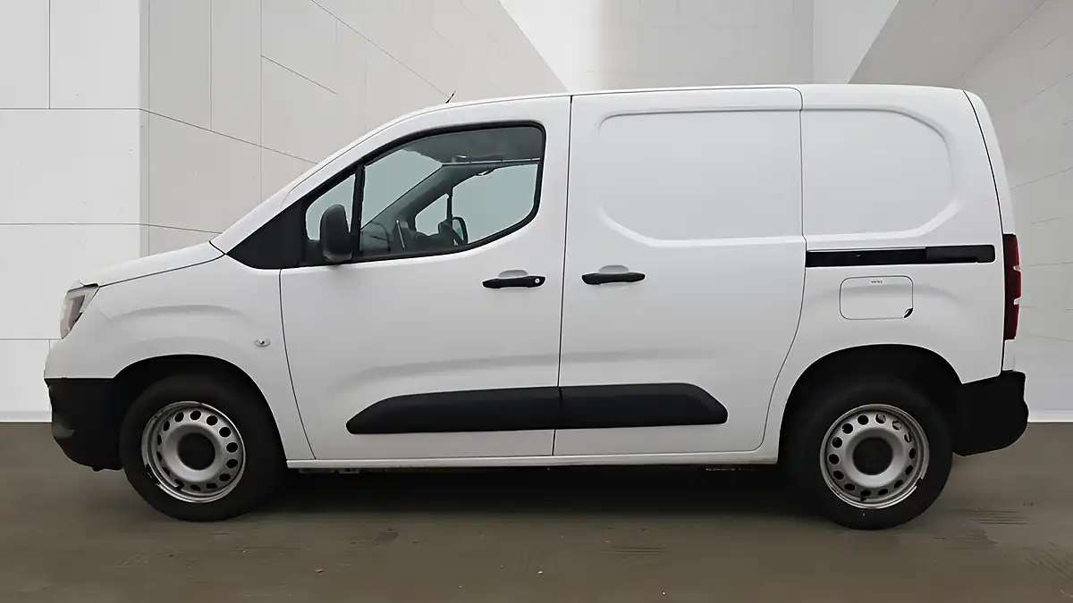Used 2021 Vauxhall Combo Dynamic White - Interior and Exterior details 7