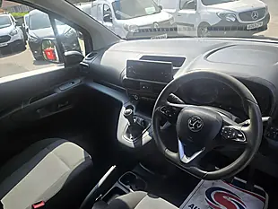 Used 2021 Vauxhall Combo Dynamic White - Interior and Exterior details 16