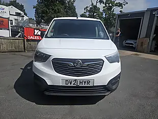 Used 2021 Vauxhall Combo Dynamic White - Interior and Exterior details 2